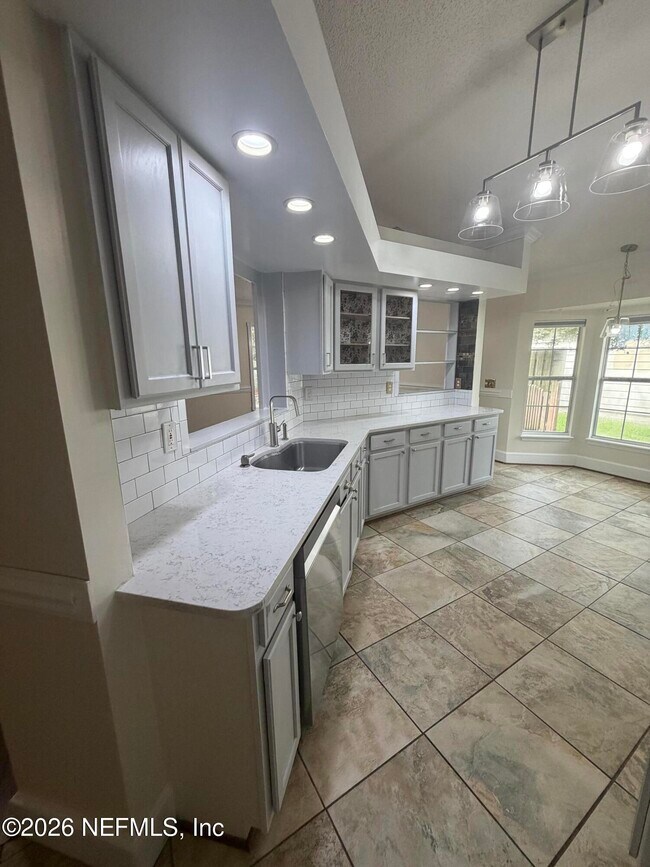 Building Photo - 1523 Blue Heron Ct