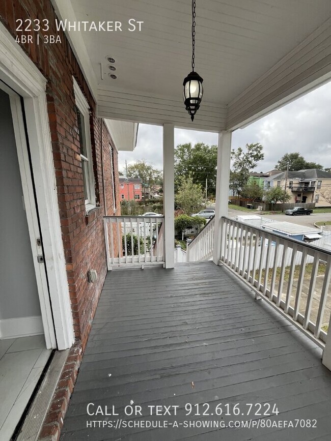 Building Photo - "Spacious 4-Bed, 3-Bath Duplex with Granit...