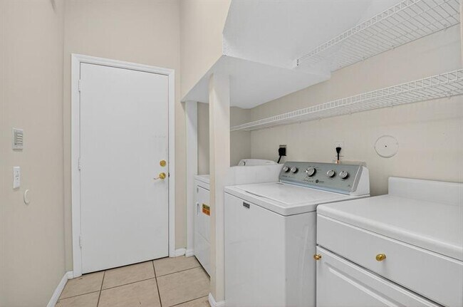 Building Photo - 22194 Braddock Pl