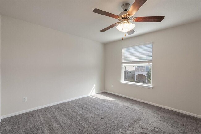 Building Photo - 18000 Malnati Dr