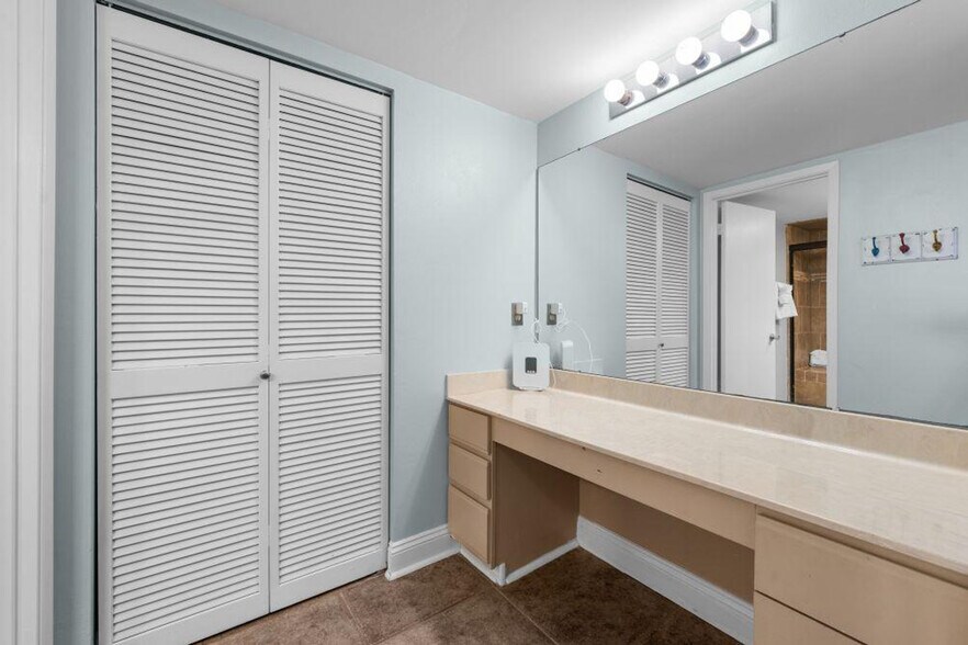 Building Photo - 25293 Perdido Beach Blvd