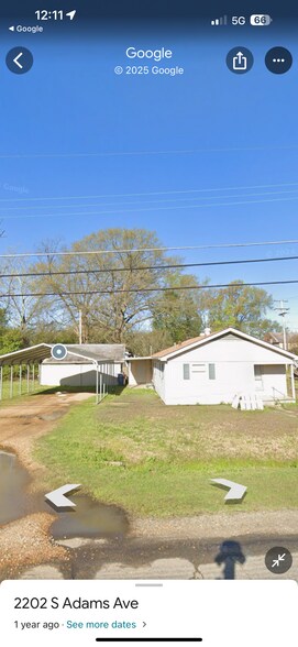 Building Photo - 2202 S Adams Ave