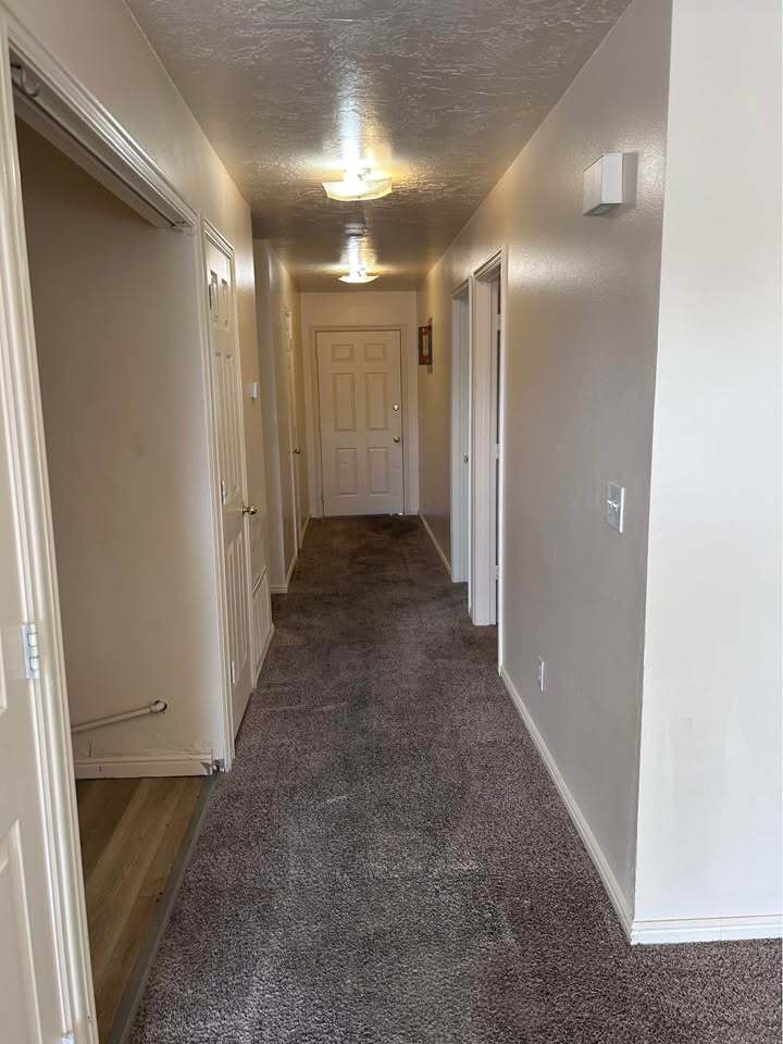 Building Photo - 835 E 500 N