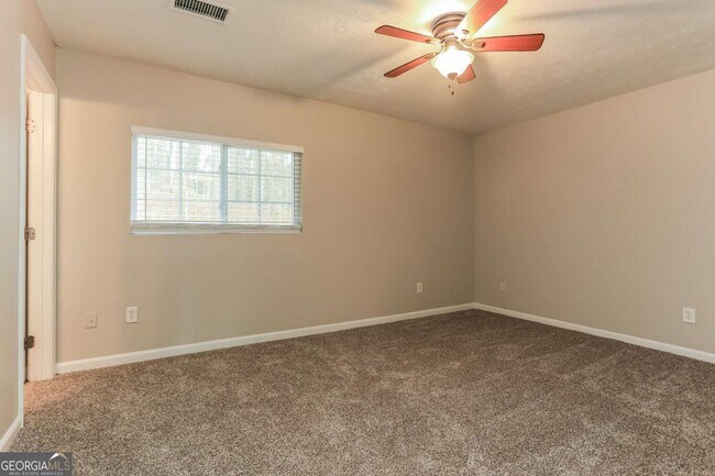 Building Photo - 4981 Galbraith Cir