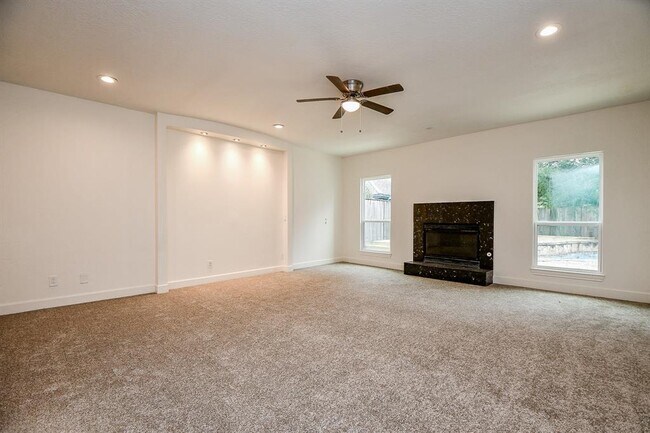 Building Photo - 8115 Fondren Lake Dr