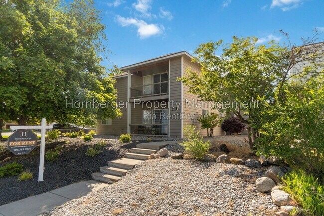 Building Photo - 2316 E South Riverton Ave