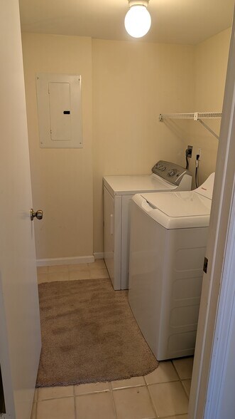 Laundry - 950 S Kanner Hwy