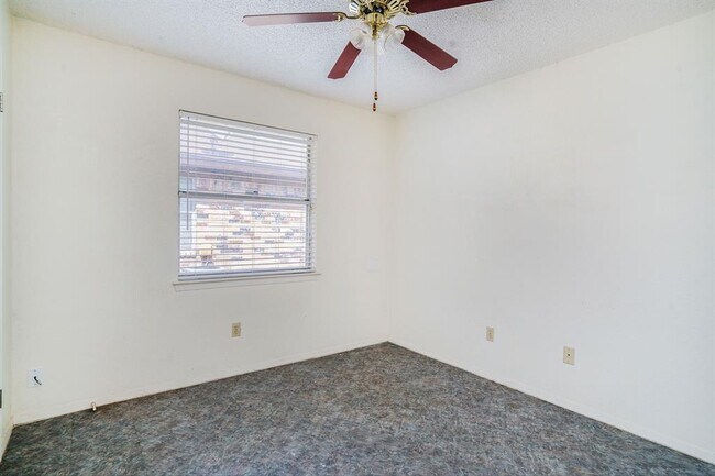Building Photo - 3628 Hulen Park Cir