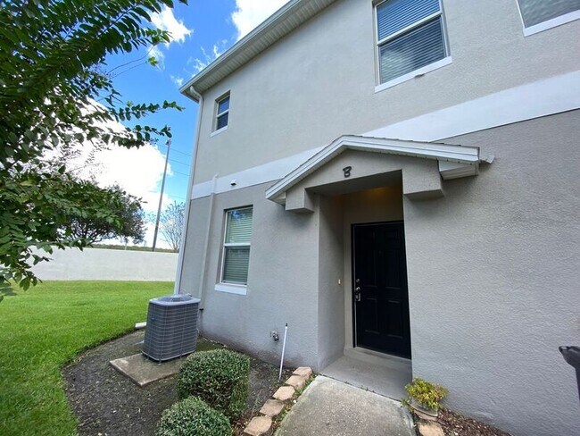 Building Photo - 6558 S Goldenrod Rd