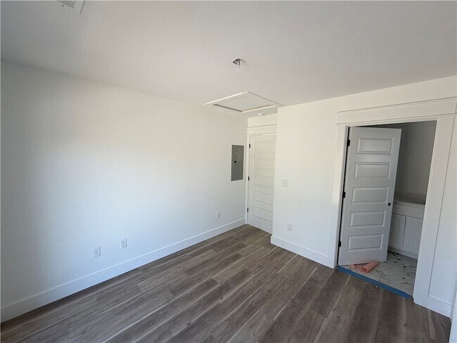 Building Photo - 2091 W Ora Dr