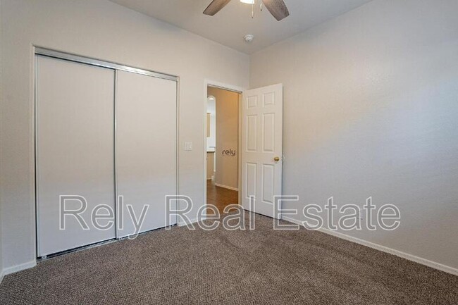 Building Photo - 4144 N Dania Ct