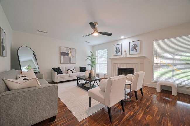 Building Photo - 5615 Haven Point Dr