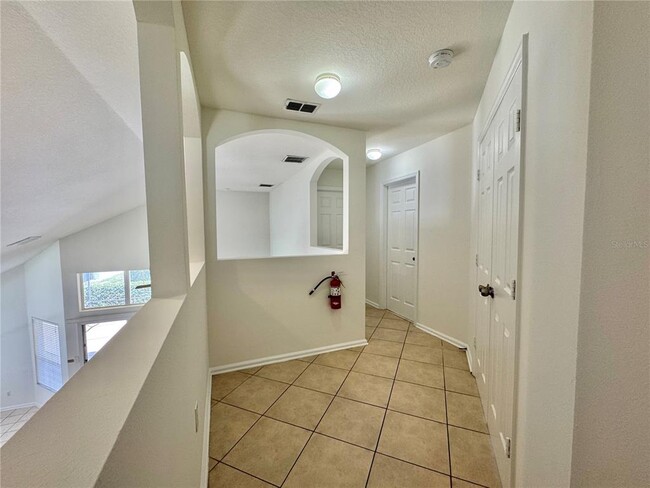 Building Photo - 8029 King Palm Cir