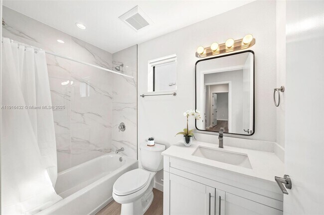 Building Photo - 1251 SW 3rd St