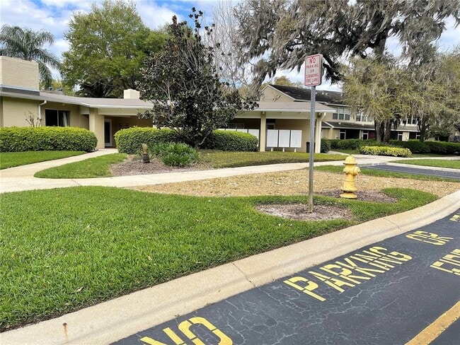 Building Photo - 894 Vineland Pl