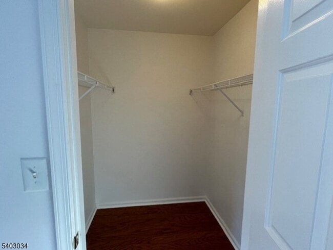 Building Photo - 33 Dorchester Dr