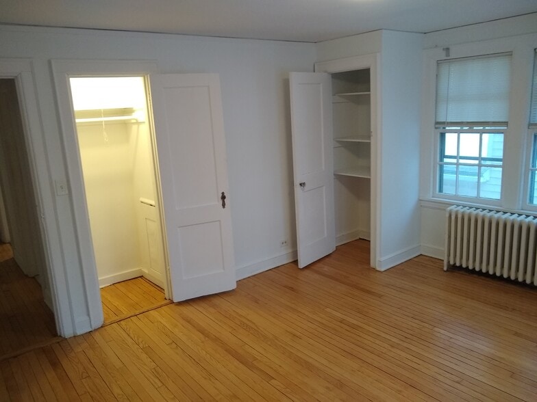 3 closets - 310 Sixth Ave