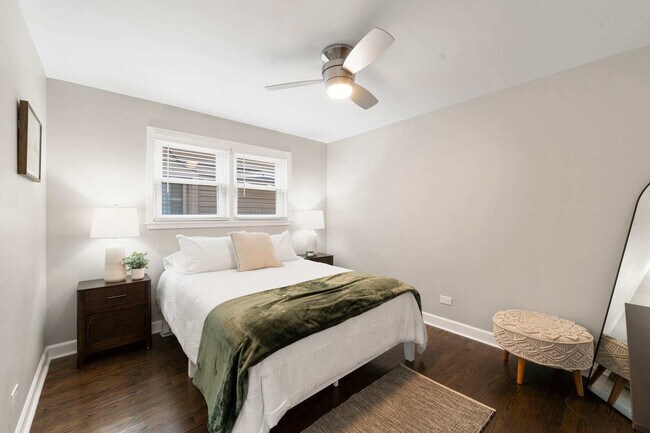 Building Photo - 5641 W 64th St