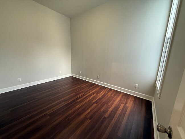 Building Photo - 780-782 Treat Ave/ 2950 21st Street (7039rc)