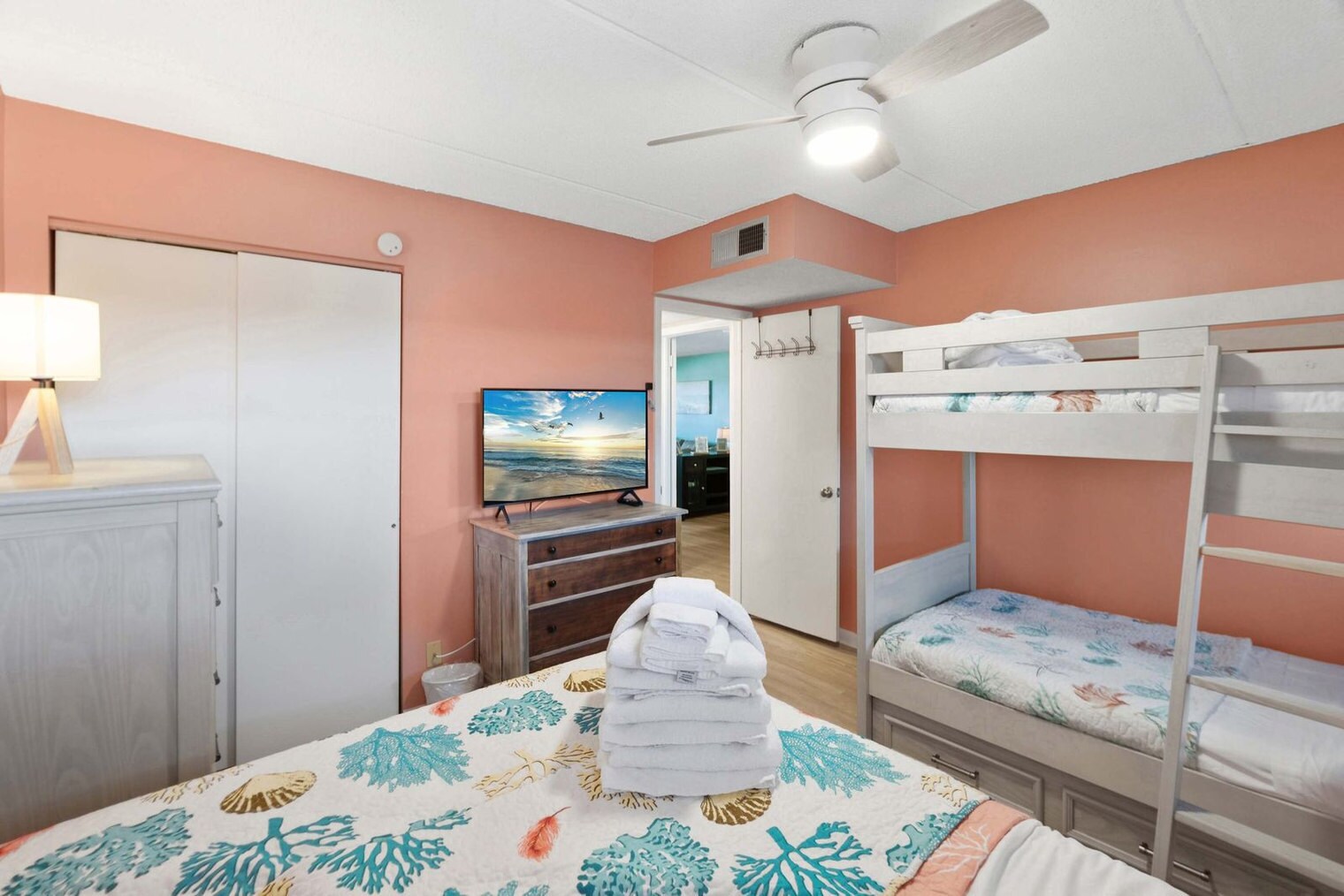 Building Photo - 3350 S Fletcher Ave