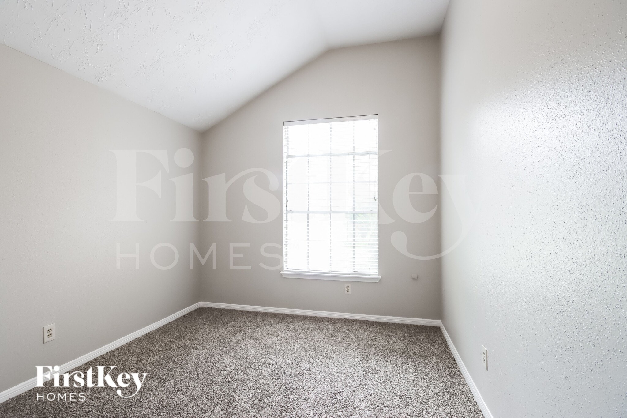Building Photo - 4030 Meadowgold Ln
