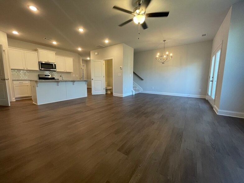 Primary Photo - 1577 Gin Blossom Cir