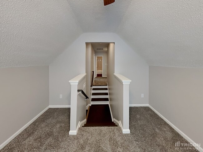 Building Photo - 11350 Northwoods Forest Dr