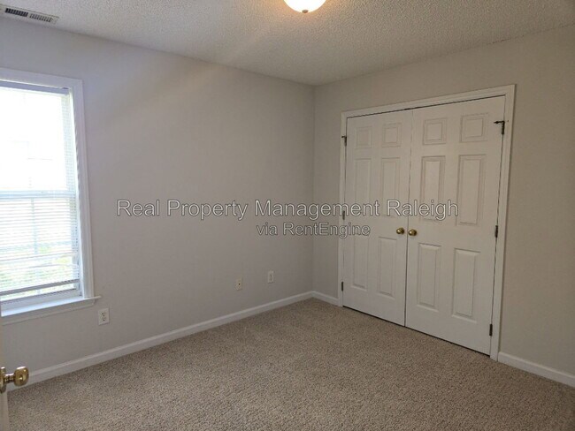 Building Photo - 5105 Jimmy Ridge Pl