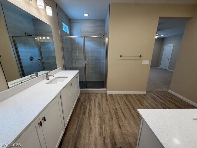 Building Photo - 1741 N Desert Foothills Dr