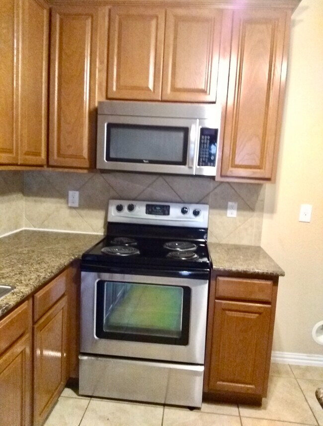 Building Photo - 1514 Chinook