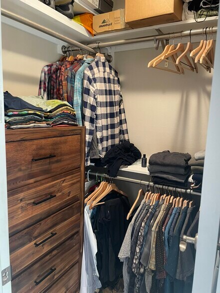 Master Closet - 875 36th St