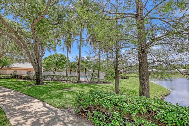 Building Photo - 1301 Sun Terrace Ct