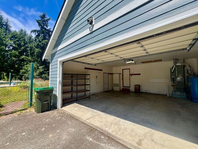Building Photo - PENDING APPLICAITON; 3+ BD on 2 Acres - Barn Included