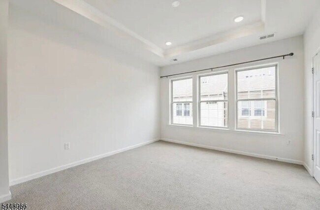 Building Photo - 4 Braeburn Ct