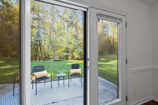 Building Photo - 67 Crystal Oaks Ct