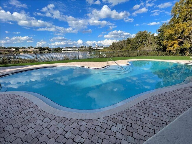 Building Photo - 1 Bed / 1 Bath Condo in Gated Comm. In Altamonte Springs, Available Now!!