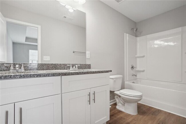 Building Photo - 2852 Laurel Ridge Cir