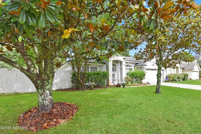 Building Photo - 237 N Hidden Tree Dr