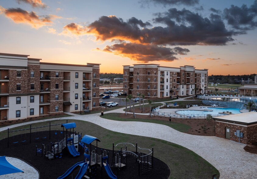 Luxe Park Luxury Apartment Homes 4358 Riverside Dr Macon GA 31210