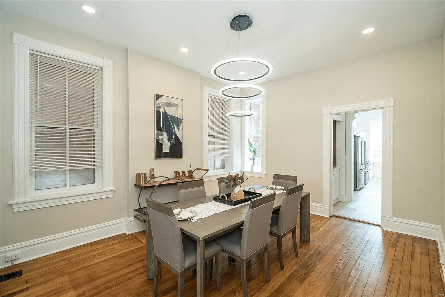 Building Photo - 1936 Arsenal St