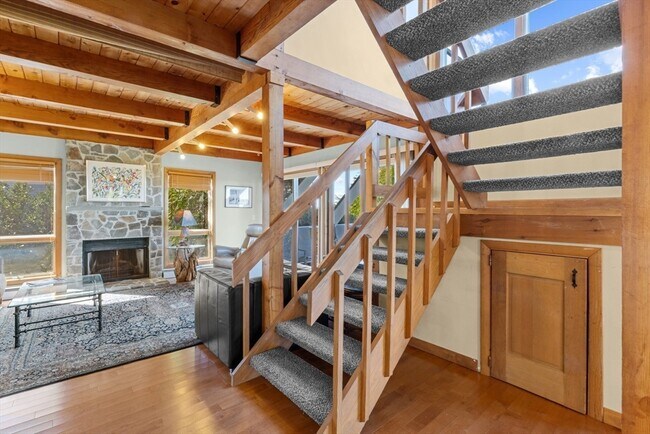 Building Photo - 2 Windward Way