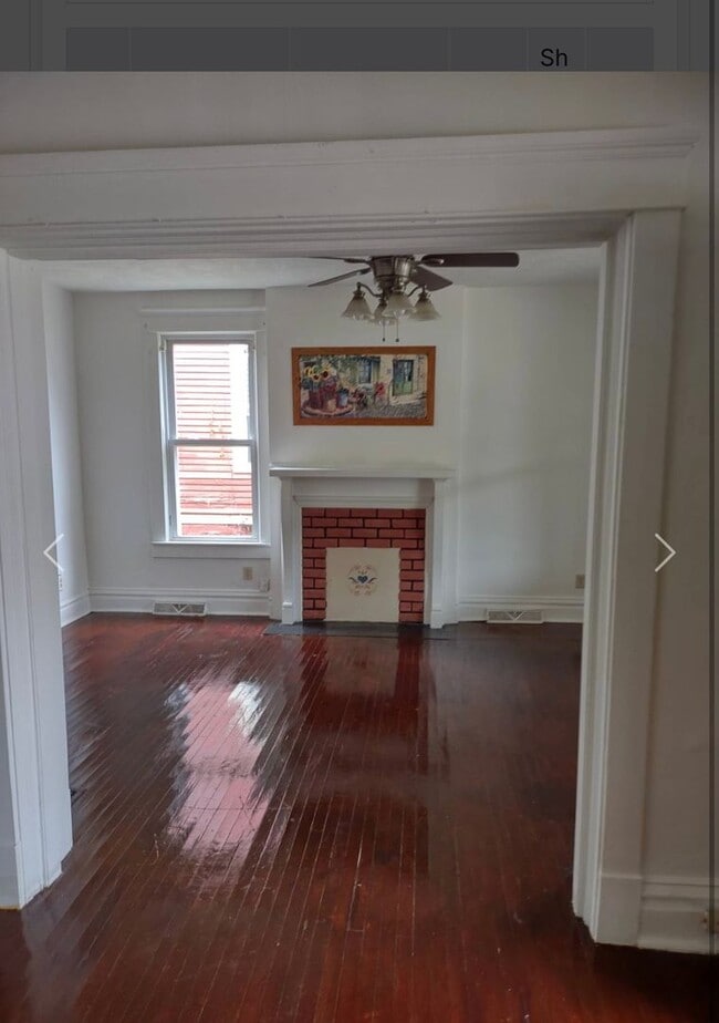 Building Photo - 1 Bdrm 1st Floor Unit