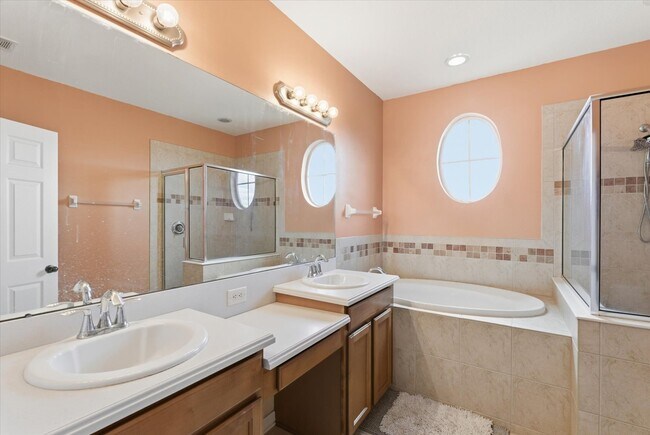 Building Photo - 964 Sombra St