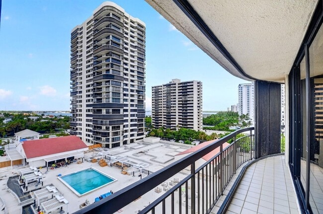 Building Photo - 4000 N Ocean Dr