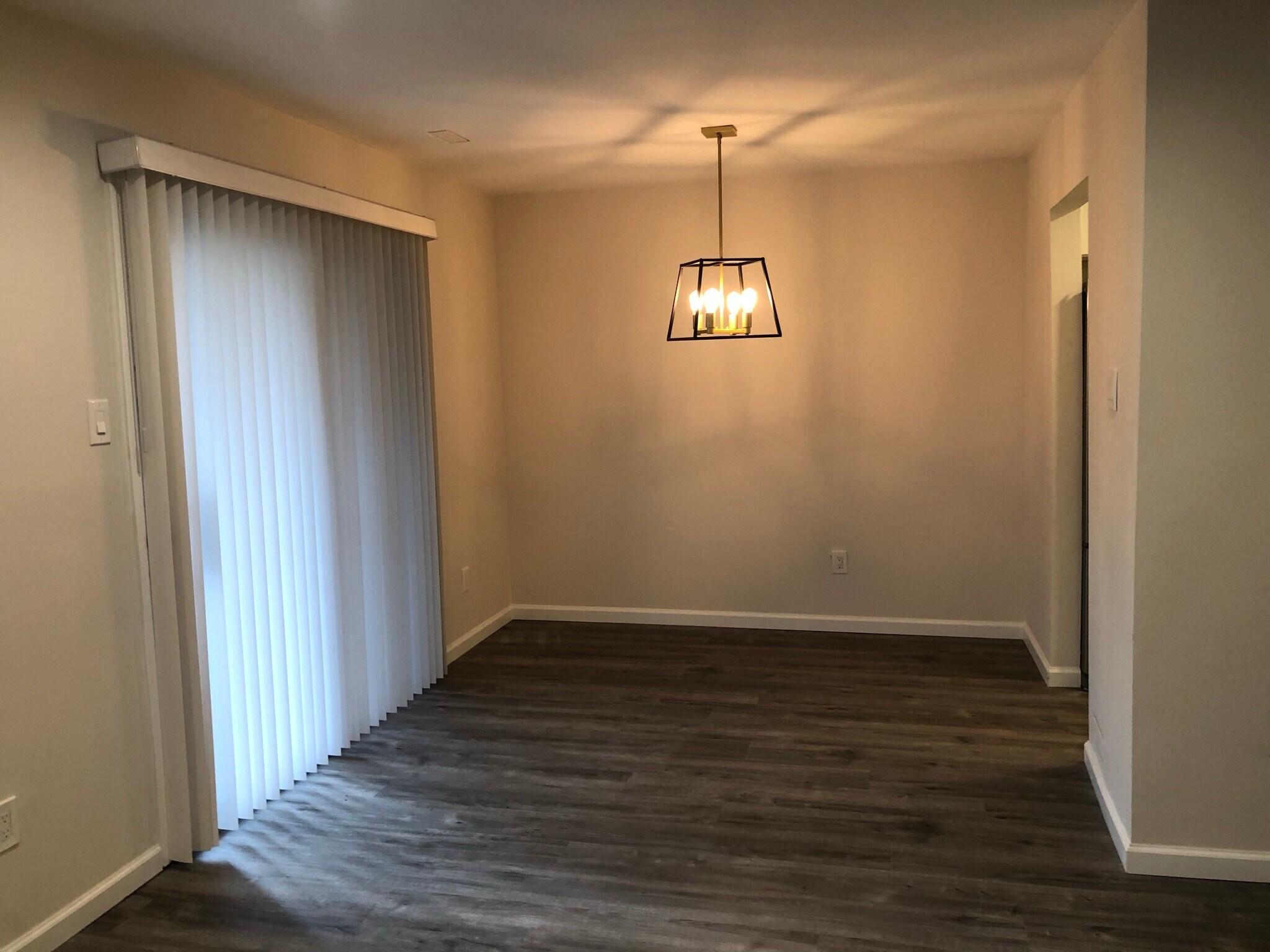Dining Area - 605A Cypress Point Cir