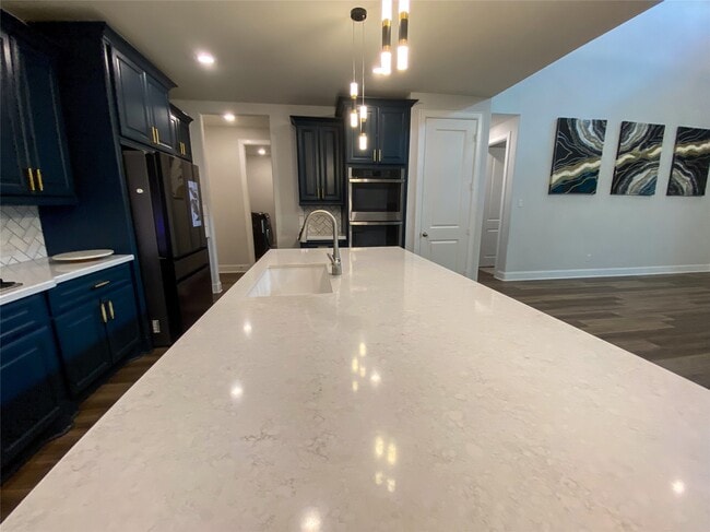 Building Photo - 10011 Serenity Grv Dr