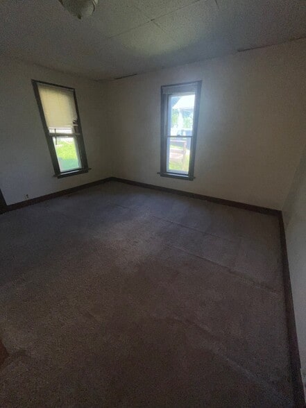 Building Photo - 425 Mooresville Pike