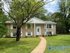 Building Photo - 400 NW Forrest Pk Ct