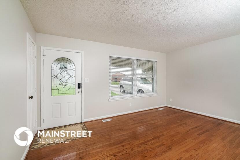 Building Photo - 1303 Woodcreek Dr
