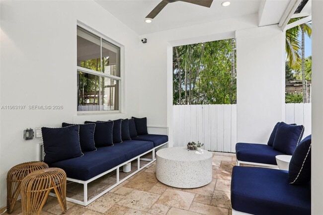 Building Photo - 7420 SW 54th Ct